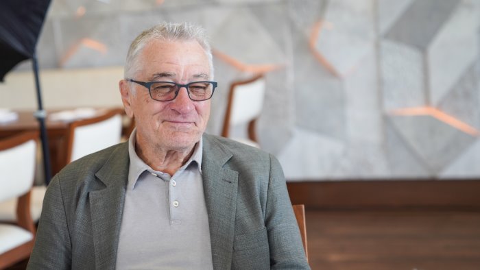 aeroporto salerno tra i vip atterrati anche robert de niro