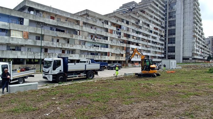 sbloccati i contributi per gli sfollati di scampia soldi a 220 nuclei familiari