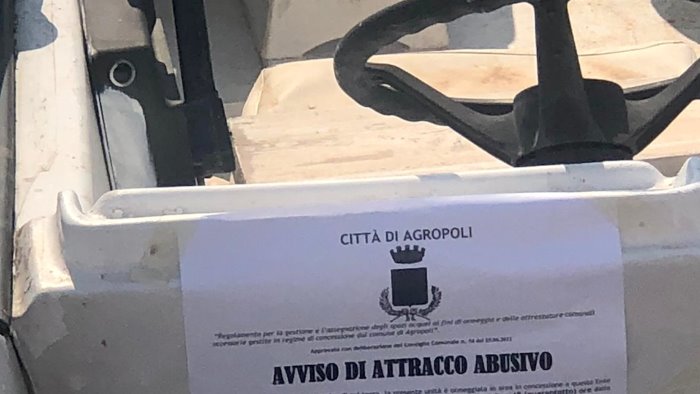 attracchi abusivi al porto di agropoli scatta la linea dura multe a raffica