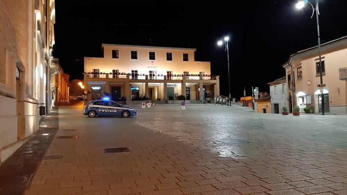 ariano e la notte prima di salvini piazza presidiata