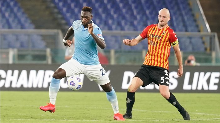 pari tra lazio e benevento all olimpico ecco tutte le foto