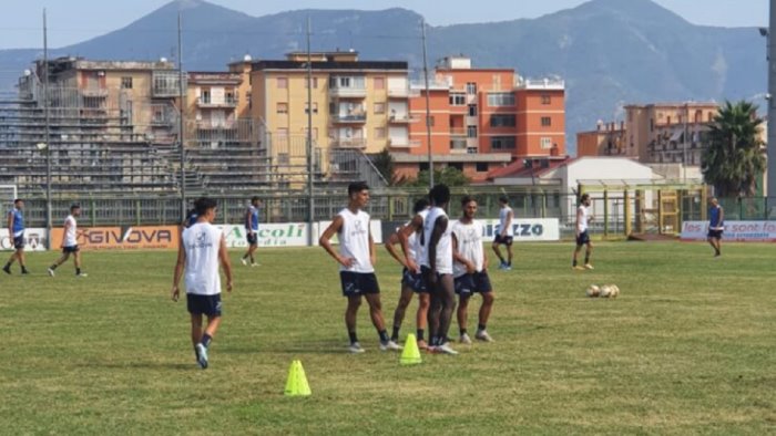 la paganese non molla la presa e si prepara per catania