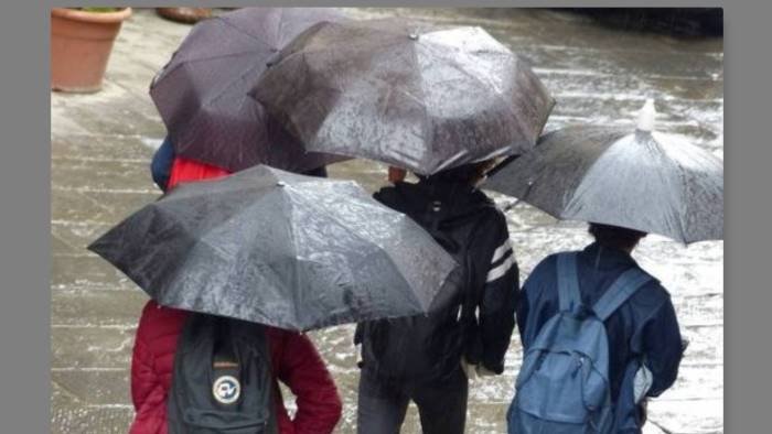 maltempo nel salernitano scuole chiuse in diversi comuni