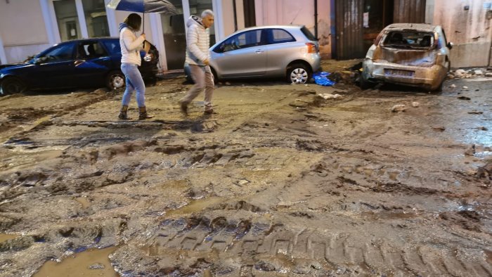 monteforte evacuate decine di famiglie la montagna fa paura