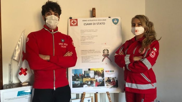 a caserta i volontari della croce rossa in rete con la scuola