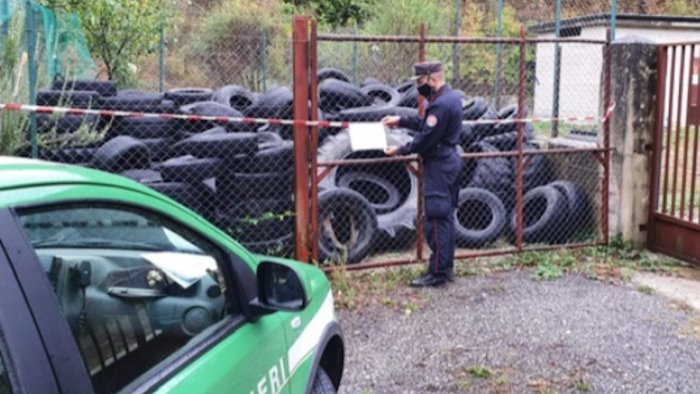 san gregorio magno sequestrato deposito di rifiuti