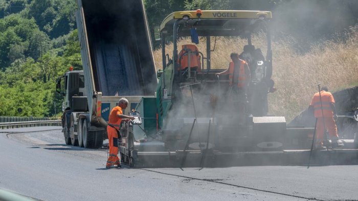 a pertosa i lavori di messa in sicurezza della sp163