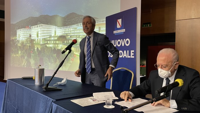 de luca presenta il progetto esecutivo del nuovo ospedale di salerno