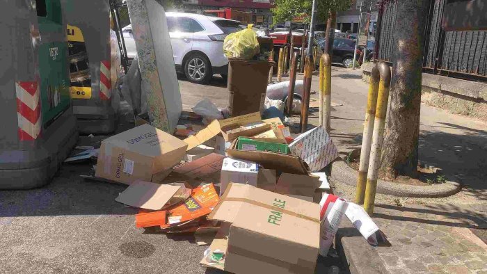 napoli sulla collina campane per la differenziata nel degrado