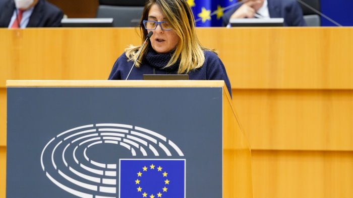 salerno l eurodeputata lucia vuolo aderisce al partito popolare europeo