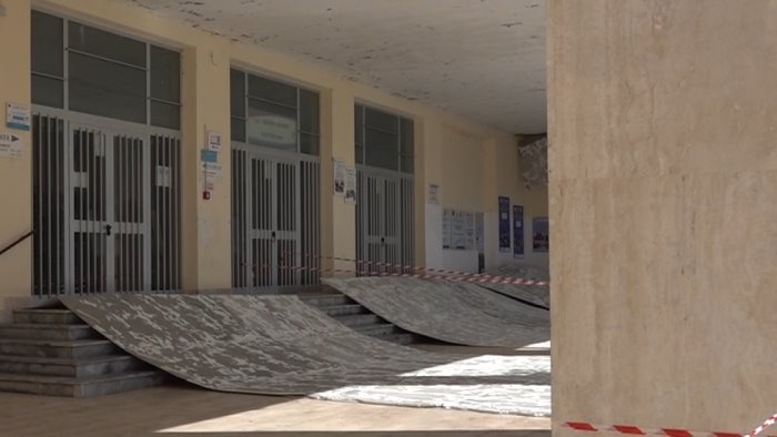 salerno alfano risolvere in fretta i problemi che riguardano la scuola