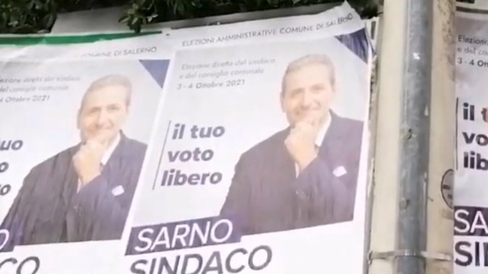 sarno ha battuto tutti i record di manifesti abusivi