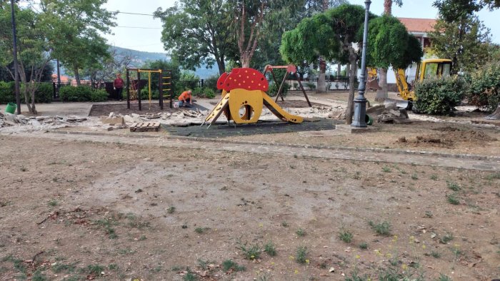 via ai lavori di riqualificazione della villa comunale di torchiara