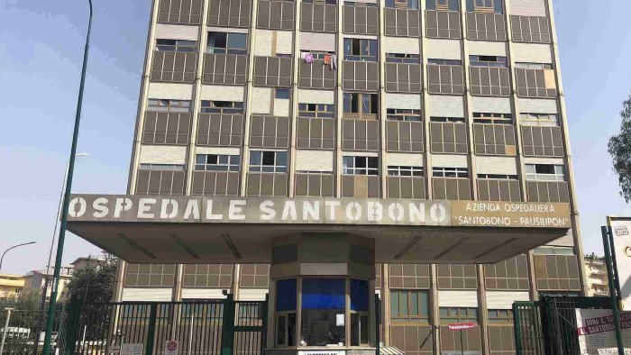 napoli gia superate le 700 firme per l ospedale santobono