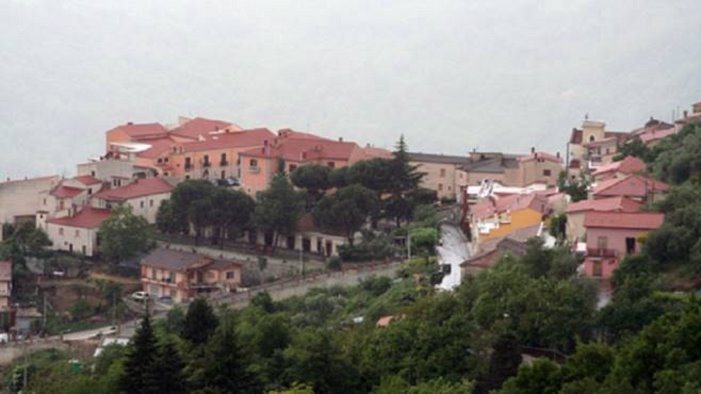 sono in tre a sfidarsi a petruro irpino per la carica di sindaco