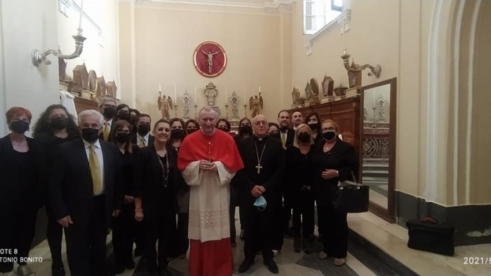 la corale polifonica di santa maria maggiore a montevergine con parolin