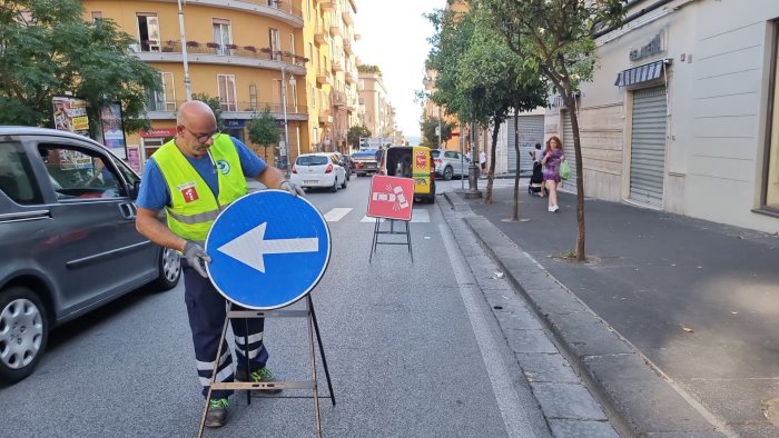 incidente tra due auto paura in centro a salerno