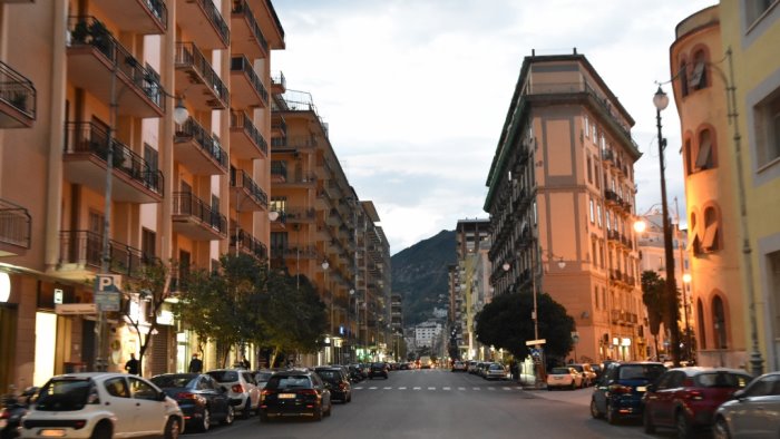 salerno nasce il comitato contro il caro bollette giovedi corteo di protesta