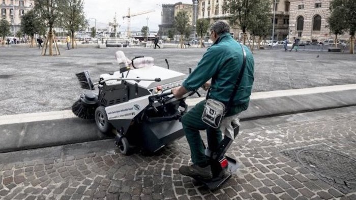 napoli umido potenziata la raccolta degli scarti si parte da fuorigrotta