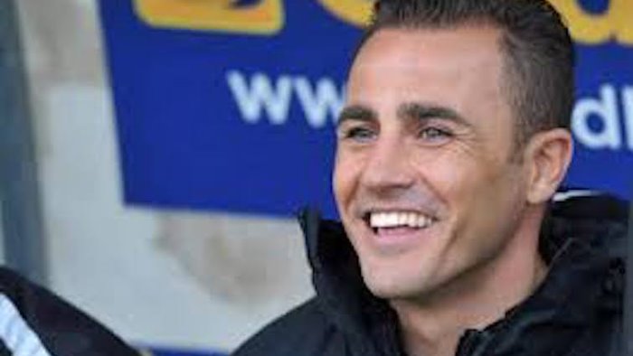 benevento oggi la firma di fabio cannavaro