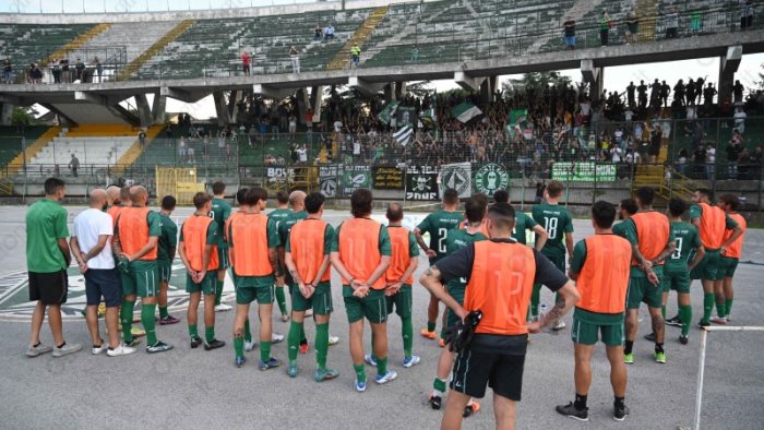 avellino testa alla gelbison i rossoblu puntano su kyeremateng