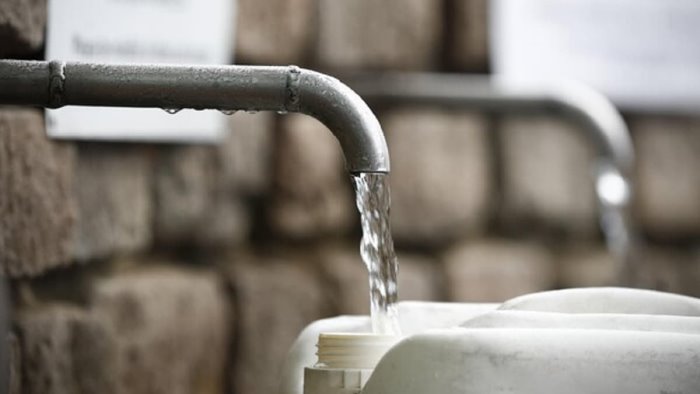 acqua de luca torna ad avellino per illustrare l accordo con la puglia