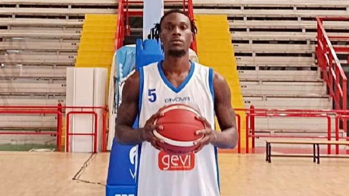 gevi napoli basket ecco emmitt williams al palabarbuto