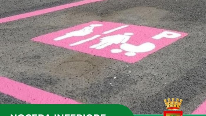 nuovi stalli rosa per donne incinte e genitori con bimbi a nocera inferiore