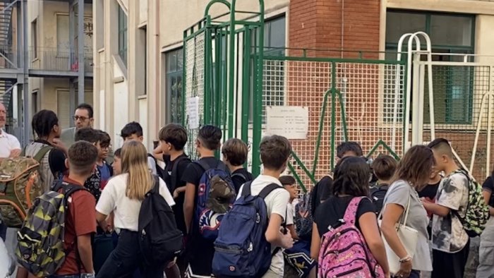 primo giorno di scuola nel salernitano per circa 10mila studenti