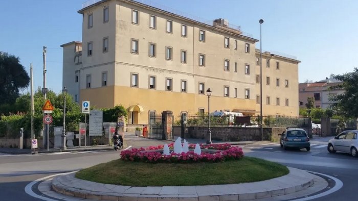 sant agnello sull ospedale unico i sindaci fanno quadrato e incalzano coppola