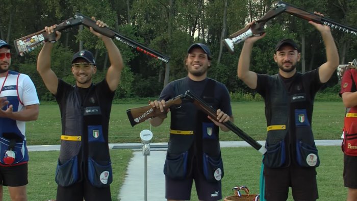 tiro a volo europei nello skeet a squadre oro per l italia di cassandro