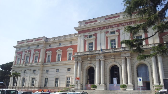 prevenzione il cardarelli in piazza plebiscito con ambulatori ed eccellenze