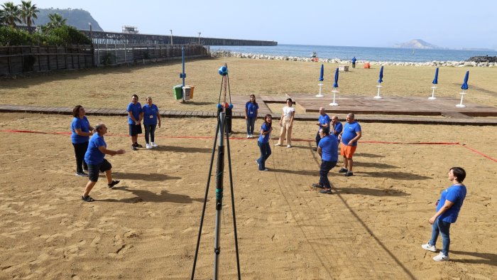 inaugurati i nuovi impianti al lido comunale di bagnoli