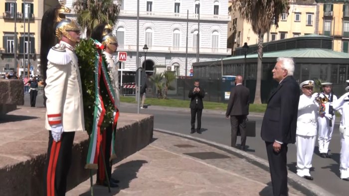 napoli mattarella a celebrazioni quattro giornate omaggio a caduti