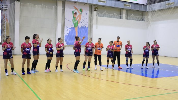 jomi salerno dopo il passaggio del turno in ehf testa al campionato