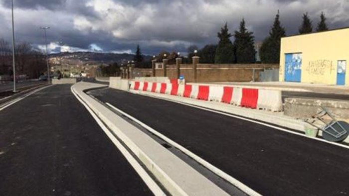 avellino lavori di manutenzione verde chiude la bonatti per due giorni