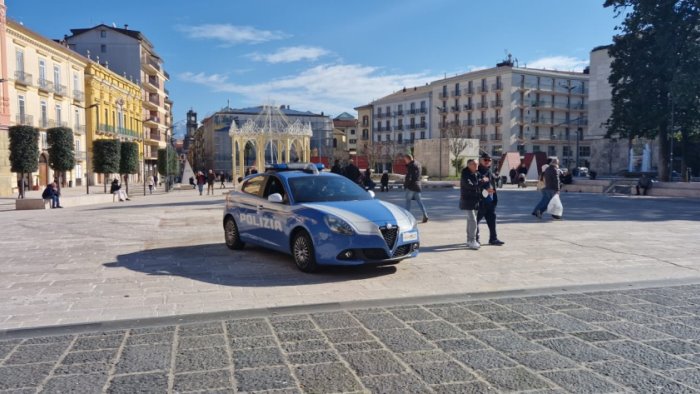 dalla puglia per rubare auto a bellizzi foglio di via per tre pregiudicati