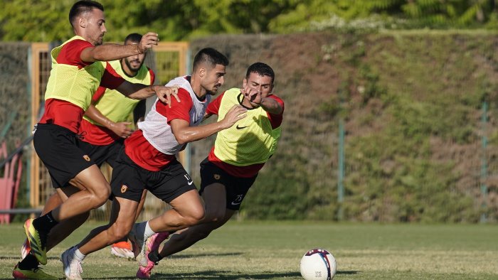 benevento allenamento a ritmi sostenuti le foto