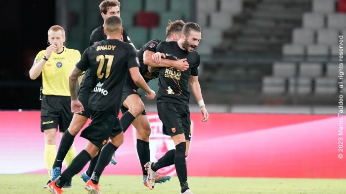 serie c team altamura benevento 0 2 successo della strega rivivi la diretta