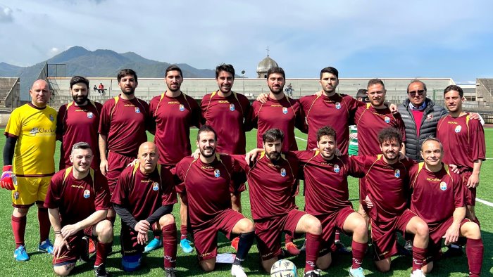 scuola medica salernitana calcio a viareggio l esordio in coppa italia