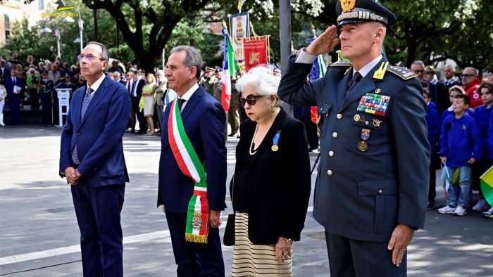 ad eboli la cerimonia in ricordo del maresciallo giudice medaglia d oro militare