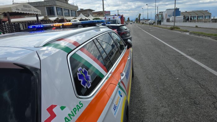 tragedia a pontecagnano faiano 52enne trovato morto in casa