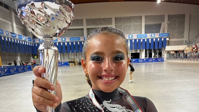 pattinaggio artistico gioia per giulia maria gentile e campionessa nazionale