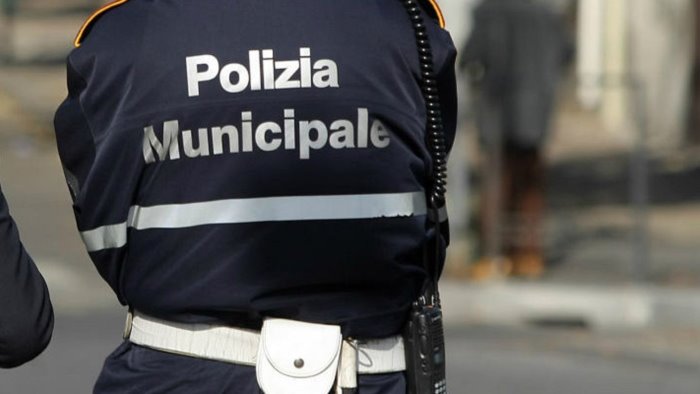 polizia municipale di salerno csa denuncia strumentalizzazione politica