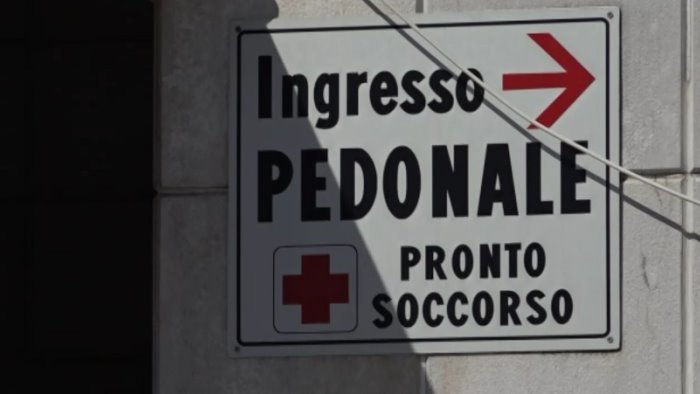 avellino aggressione al pronto soccorso pizzuti occorre fiducia e rispetto