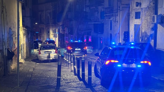 ercolano smantellata piazza di spaccio buonajuto lo stato c e ed e presente