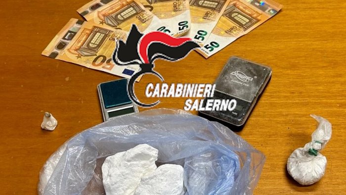 trovato con cocaina e denaro arrestato pusher dai carabinieri