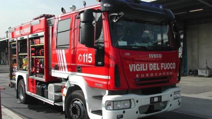 paura a benevento televisore in fiamme pensionata in ospedale