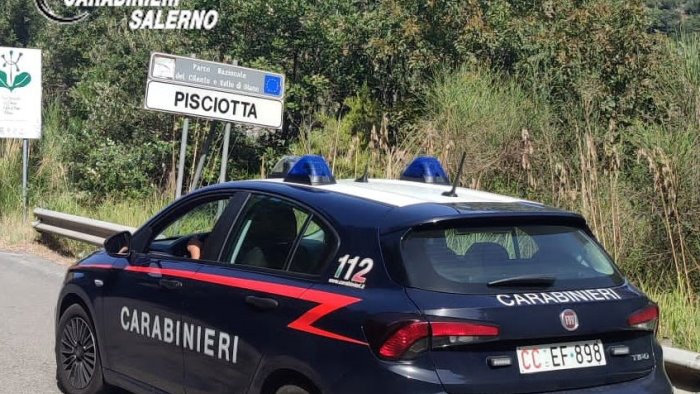 aggredisce la madre e il fratello minore 24enne cilentano arrestato