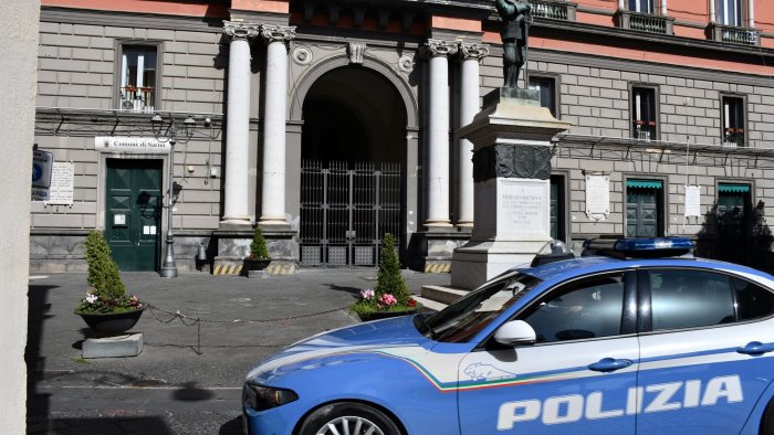 sarno controlli straordinari della polizia multe e ispezioni